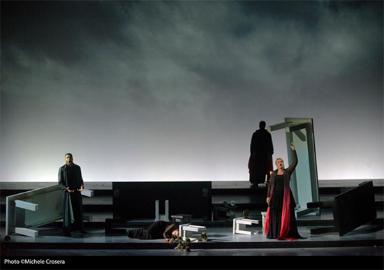 Recensione opera lirica Il Trovatore in scena al Teatro La Fenice di Venezia - Settembre 2022